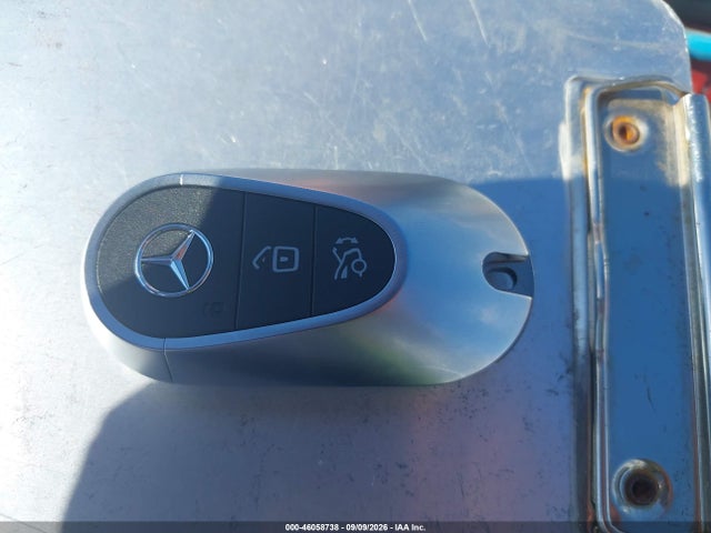 2026 MERCEDES-BENZ GLC 300 SUV 11