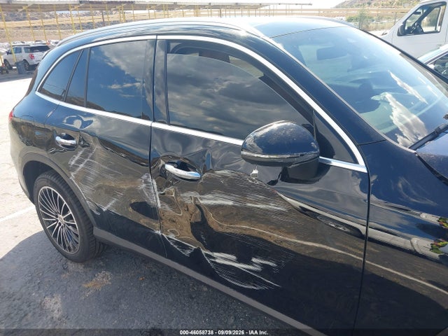 2026 MERCEDES-BENZ GLC 300 SUV 19