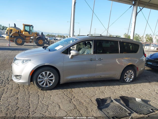 2018 CHRYSLER PACIFICA TOURING L 14