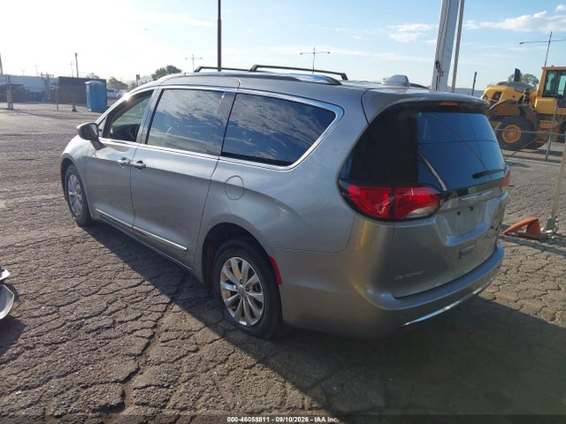 2018 CHRYSLER PACIFICA TOURING L 3
