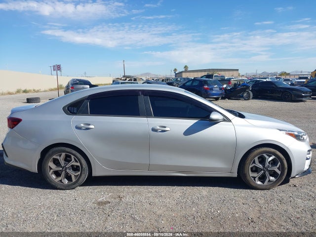 2021 KIA FORTE LXS 13