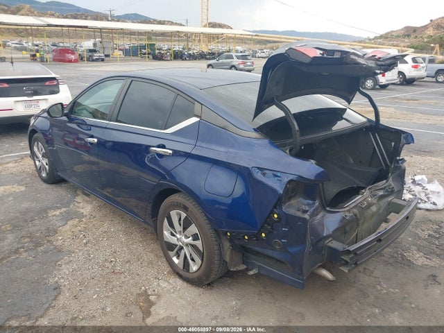 2022 NISSAN ALTIMA S FWD 3