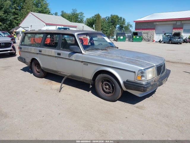 1986 VOLVO 245 DL/GL