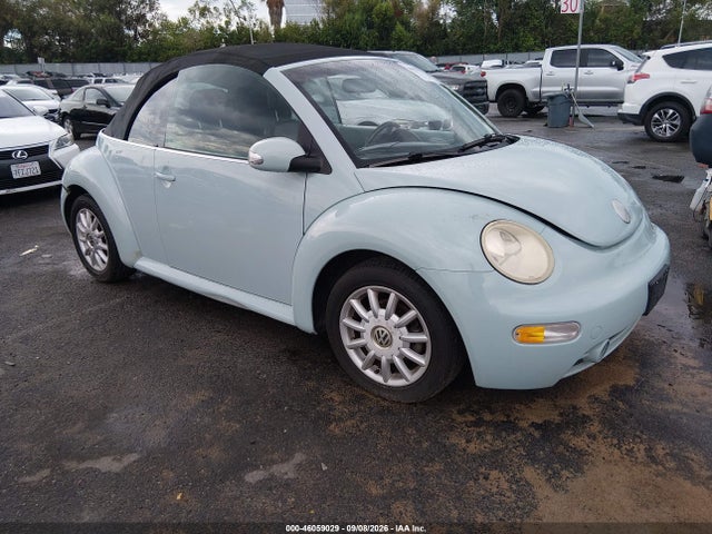 2004 VOLKSWAGEN NEW BEETLE GLS