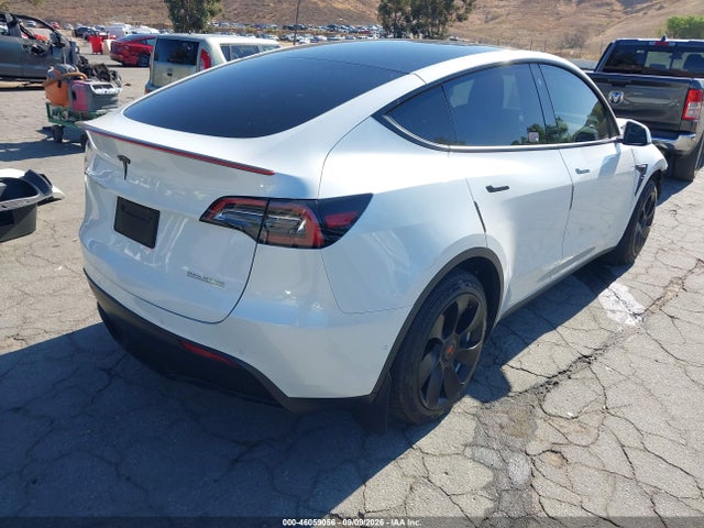 2021 TESLA MODEL Y LONG RANGE DUAL MOTOR ALL-WHEEL DRIVE 4