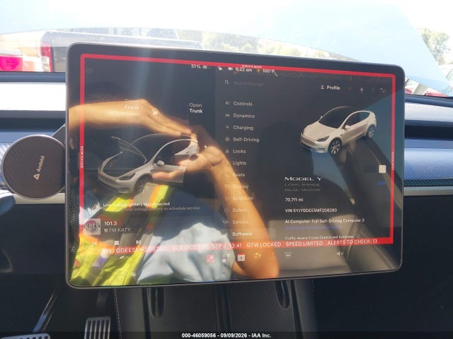 2021 TESLA MODEL Y LONG RANGE DUAL MOTOR ALL-WHEEL DRIVE 7