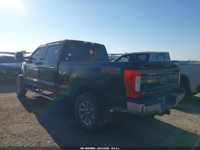 2019 FORD F-250 LARIAT 3
