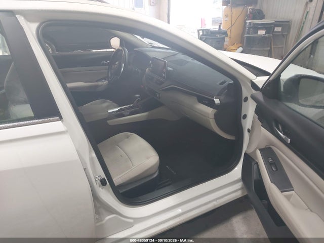 2025 NISSAN ALTIMA SV AWD 5