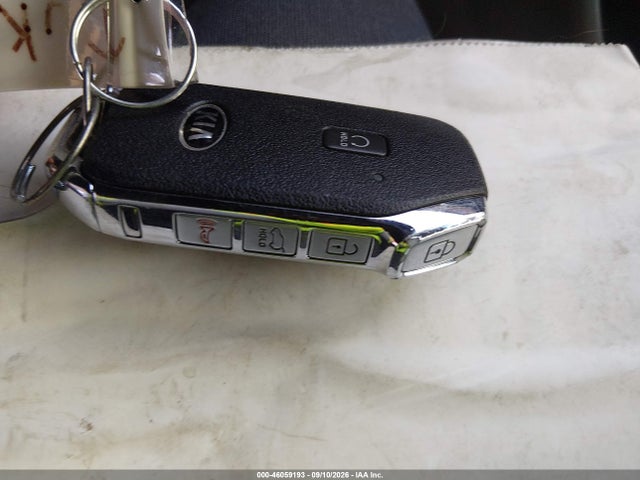 2021 KIA NIRO TOURING 11