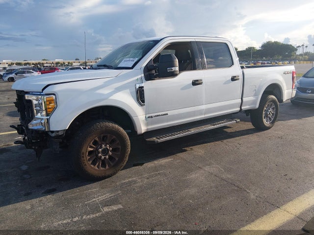 2022 FORD F-250 XLT 2