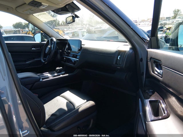 2022 NISSAN PATHFINDER SL 2WD 5