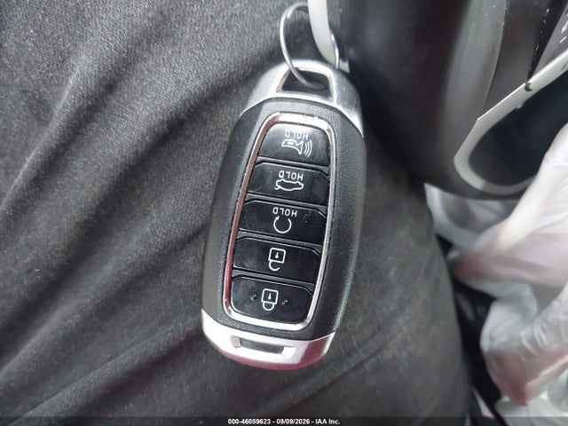 2023 HYUNDAI ELANTRA LIMITED 11