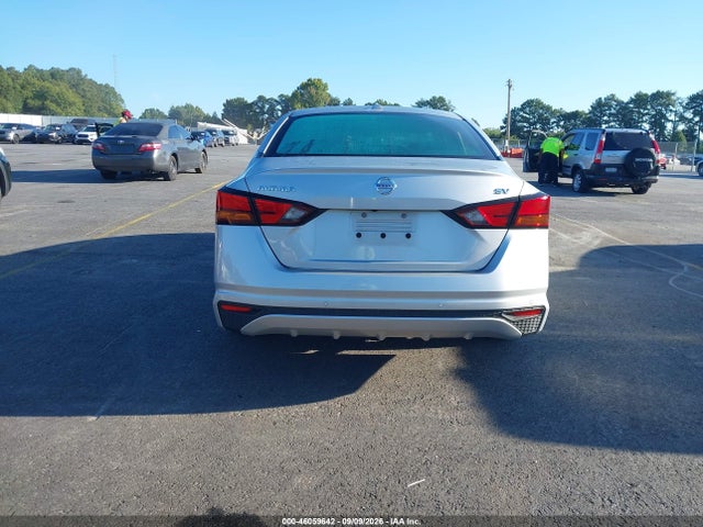 2021 NISSAN ALTIMA SV FWD 16