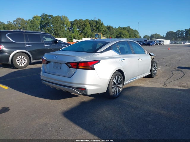 2021 NISSAN ALTIMA SV FWD 4