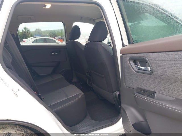 2023 NISSAN ROGUE SV FWD 8