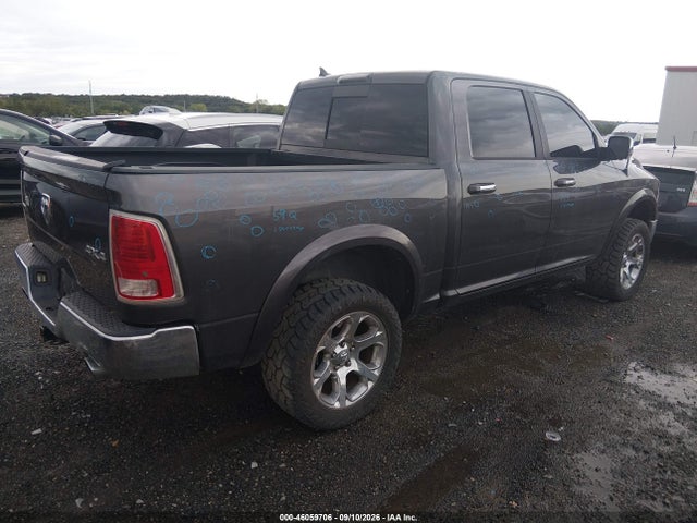 2017 RAM 1500 LARAMIE 4X4 5'7 BOX 4
