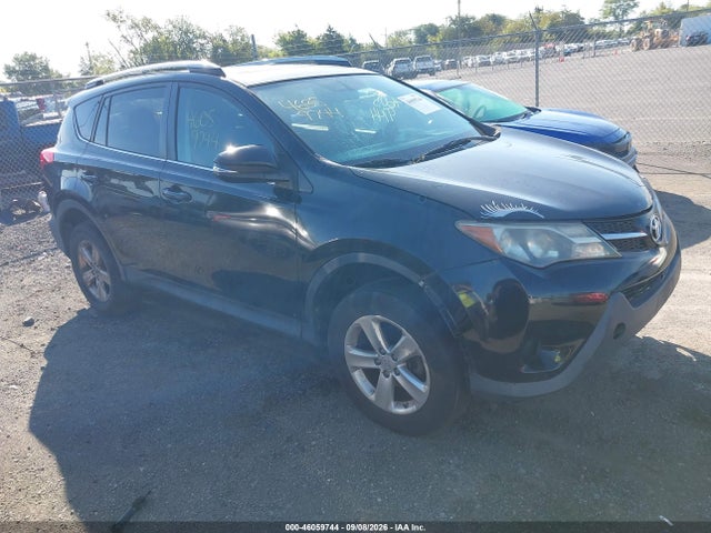 2013 TOYOTA RAV4 XLE