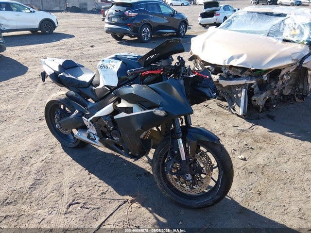 2026 HONDA CBR650 R