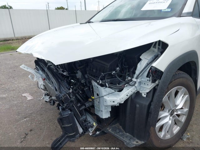 2023 TOYOTA COROLLA CROSS LE 6