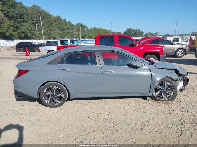 2021 HYUNDAI ELANTRA LIMITED 14