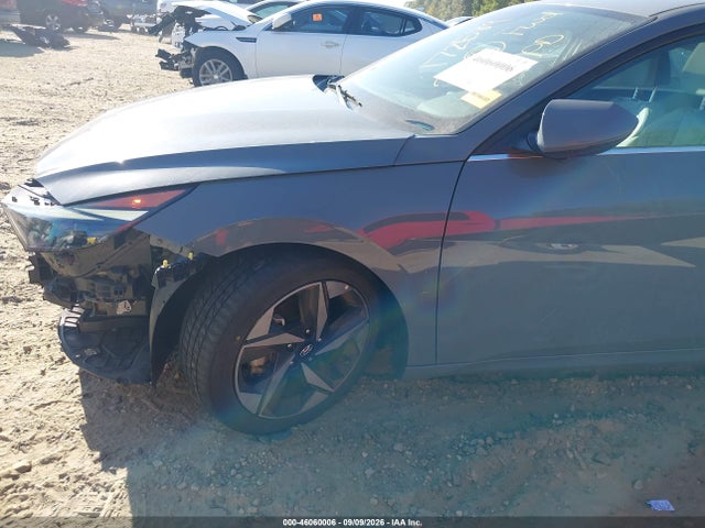 2021 HYUNDAI ELANTRA LIMITED 19