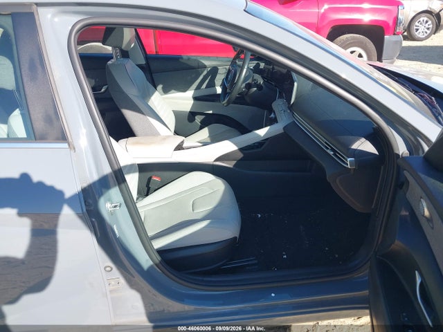 2021 HYUNDAI ELANTRA LIMITED 5