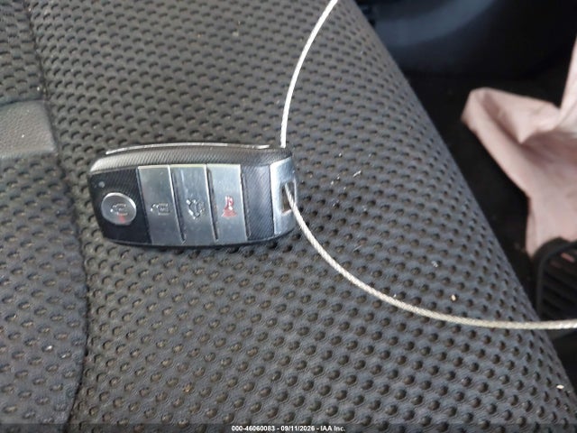 2019 KIA OPTIMA S 11