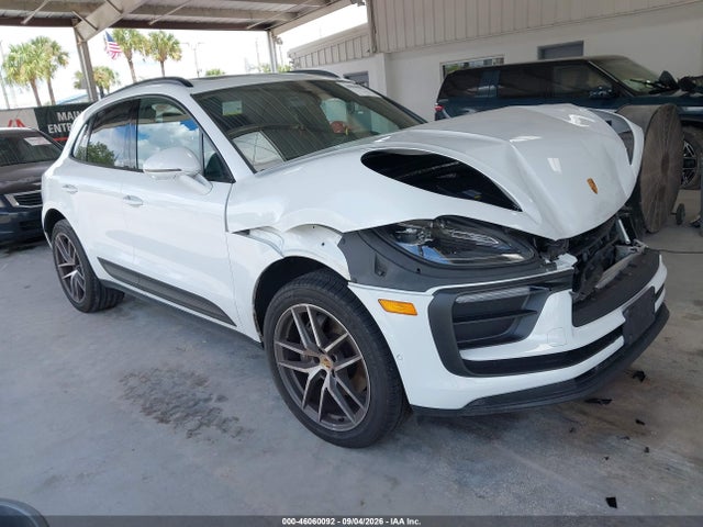 2022 PORSCHE MACAN 