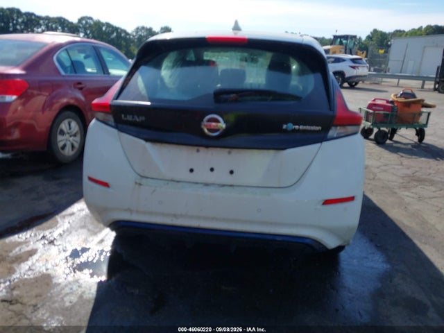 2022 NISSAN LEAF S 16