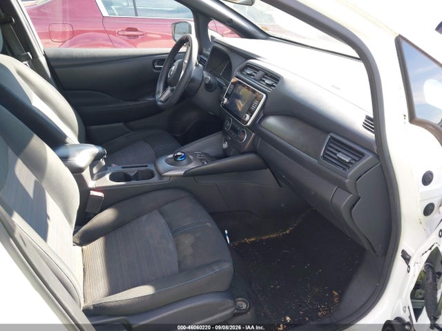 2022 NISSAN LEAF S 5