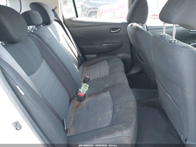 2022 NISSAN LEAF S 8