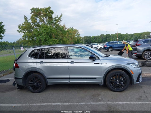 2022 VOLKSWAGEN TIGUAN 2.0T SE R-LINE BLACK 13