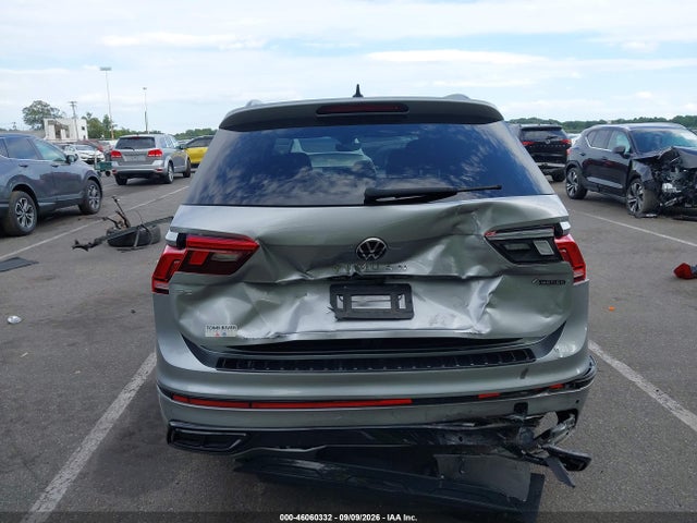 2022 VOLKSWAGEN TIGUAN 2.0T SE R-LINE BLACK 6