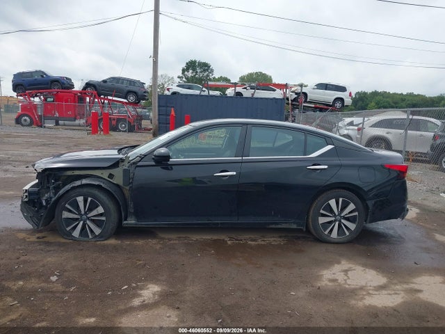 2022 NISSAN ALTIMA SV FWD 14