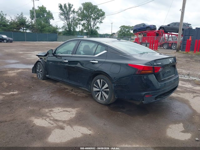 2022 NISSAN ALTIMA SV FWD 3