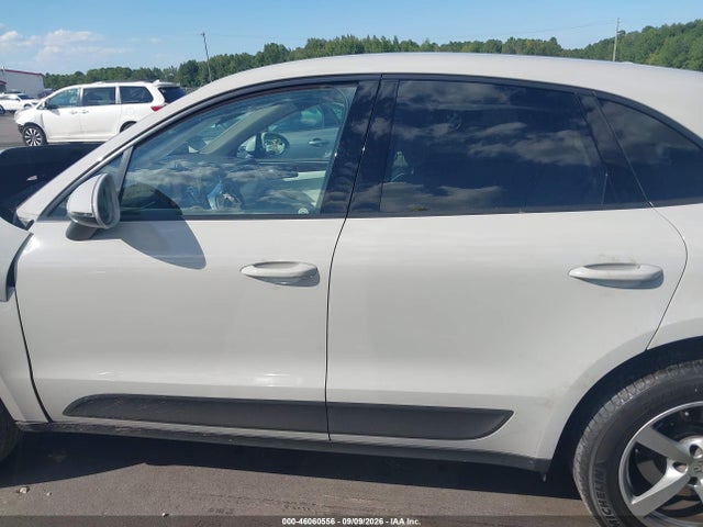2021 PORSCHE MACAN 14