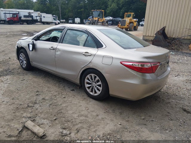 2017 TOYOTA CAMRY LE 3