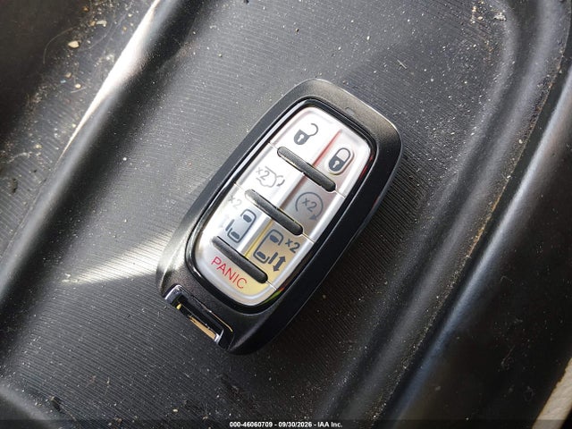 2019 CHRYSLER PACIFICA TOURING L 11