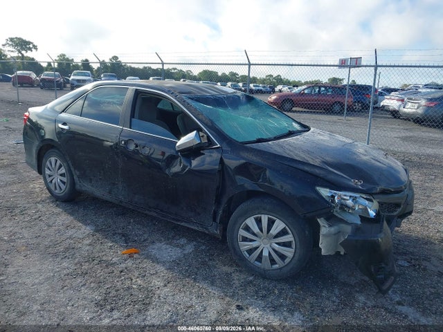 2012 Toyota CAMRY L photo 1