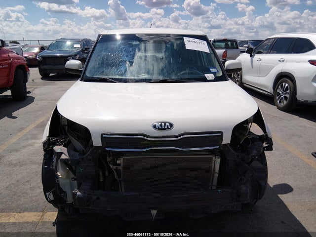 2019 KIA SOUL + 6