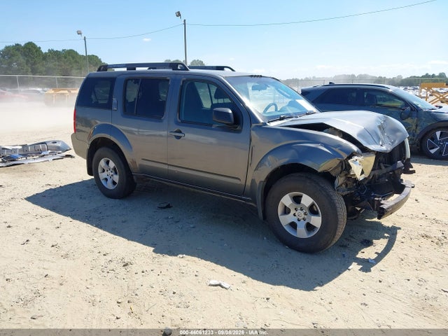 2005 NISSAN PATHFINDE XE