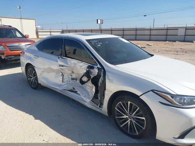 2022 LEXUS ES 300H 6