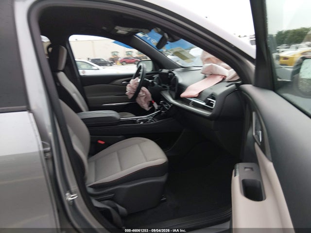 2026 CHEVROLET TRAVERSE FWD LT 5