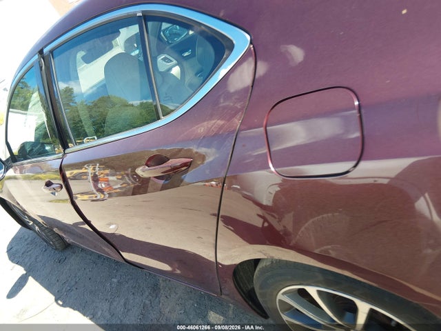 صورة 14 لـ 2015 Acura TLX V6 TECH