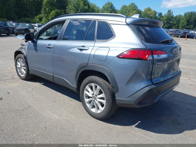 2022 TOYOTA COROLLA CROSS LE 3