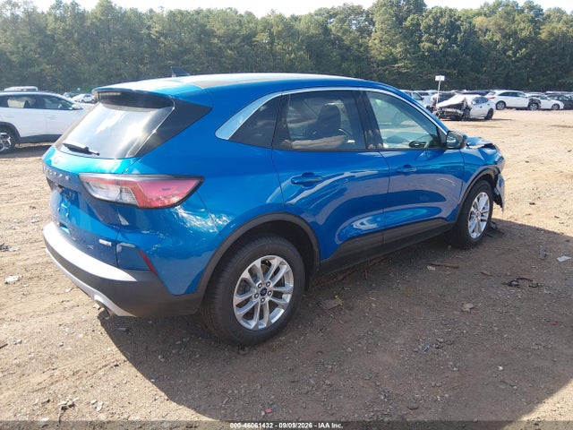 2020 FORD ESCAPE SE 4