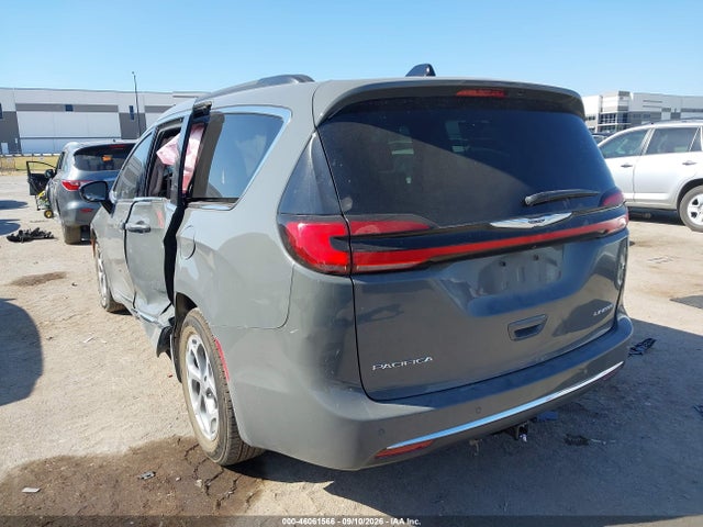 2023 CHRYSLER PACIFICA LIMITED 3