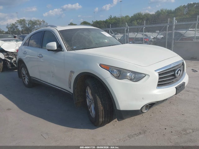 2013 INFINITI FX37 