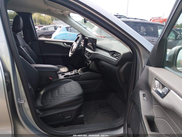 2023 FORD ESCAPE PLATINUM 5