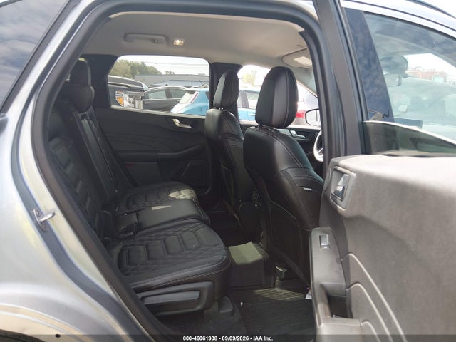 2023 FORD ESCAPE PLATINUM 8